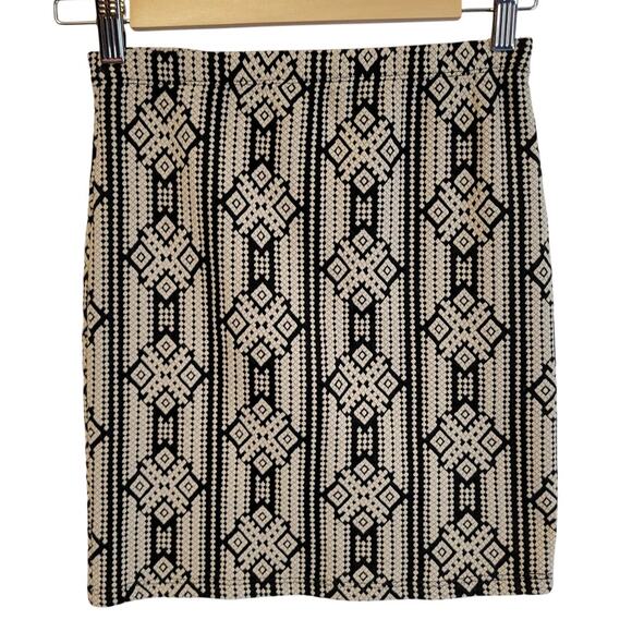 Geometric‎ Mini Pencil Skirt Office Siren Career Going Out Comfort Stripe Size S - Picture 1 of 5